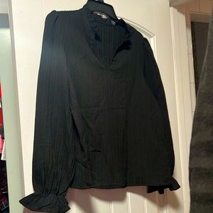 Shein Women’s black top size L never worn brand new